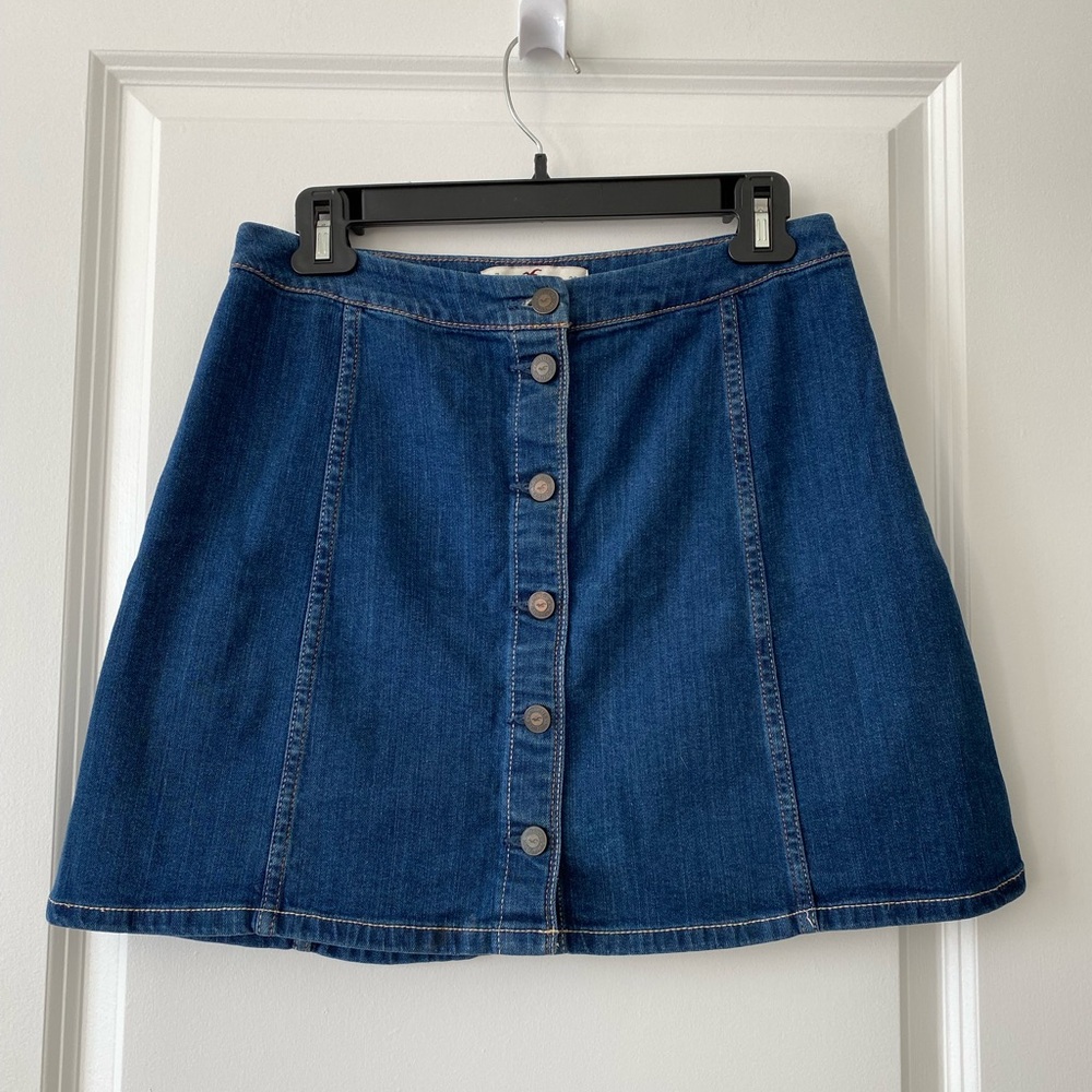 Hollister jeans skirt Sz 7 (28)